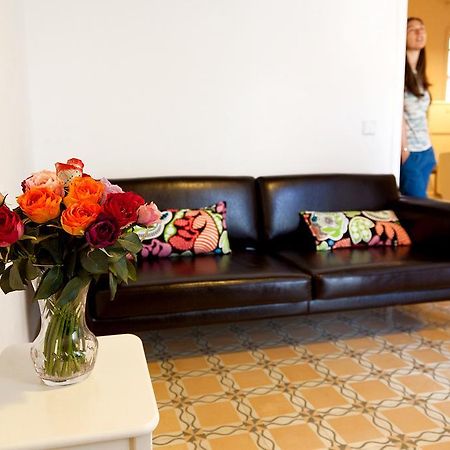 Piso En Poblesec Apartment Barcelona Exterior photo