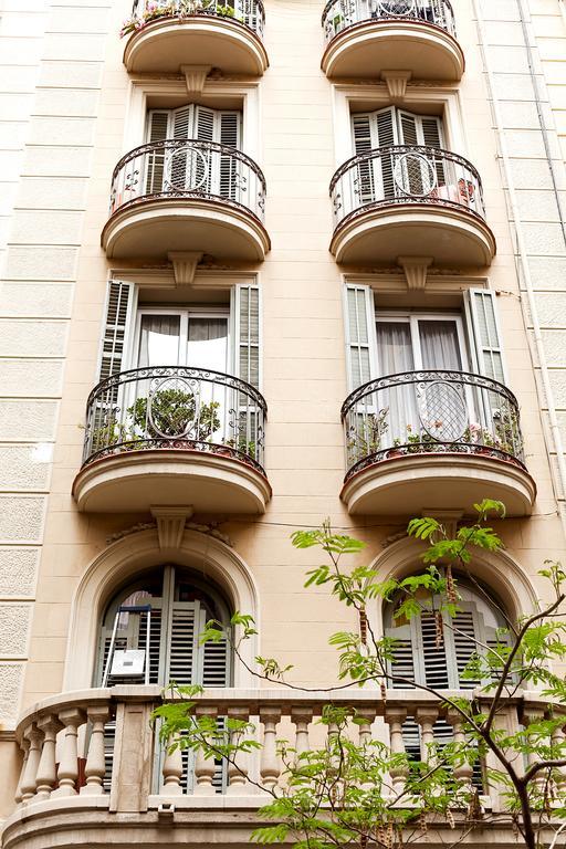 Piso En Poblesec Apartment Barcelona Exterior photo