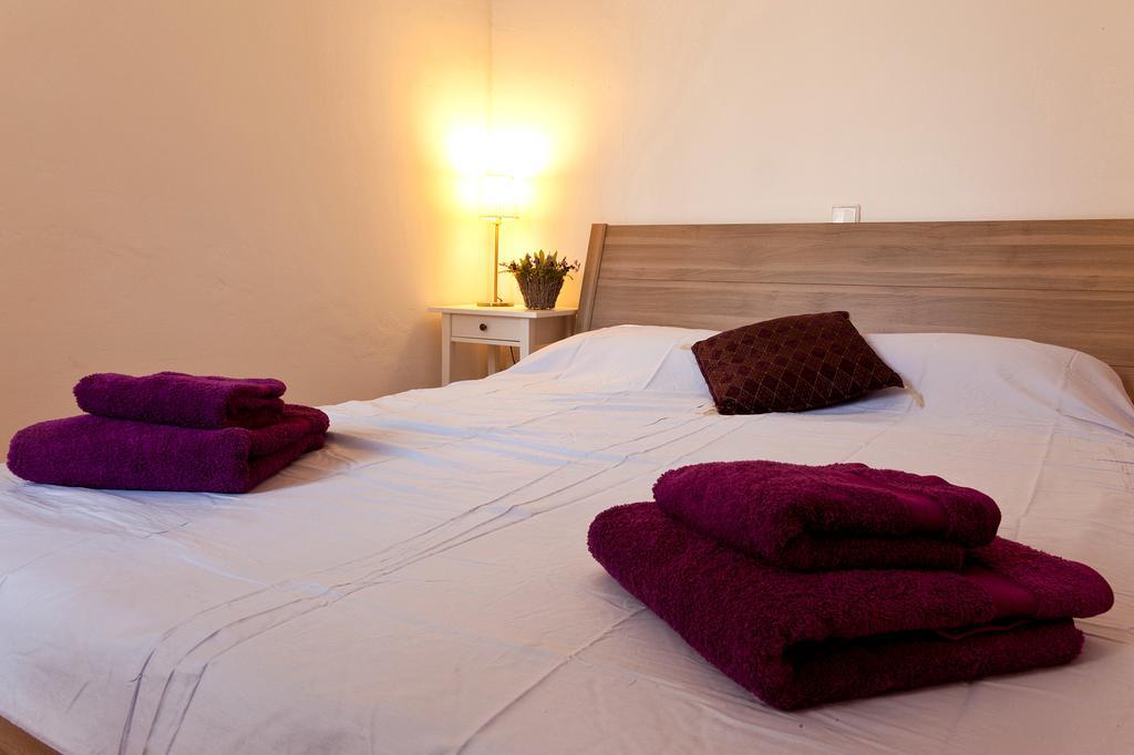 Piso En Poblesec Apartment Barcelona Exterior photo