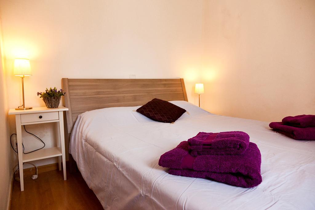 Piso En Poblesec Apartment Barcelona Exterior photo